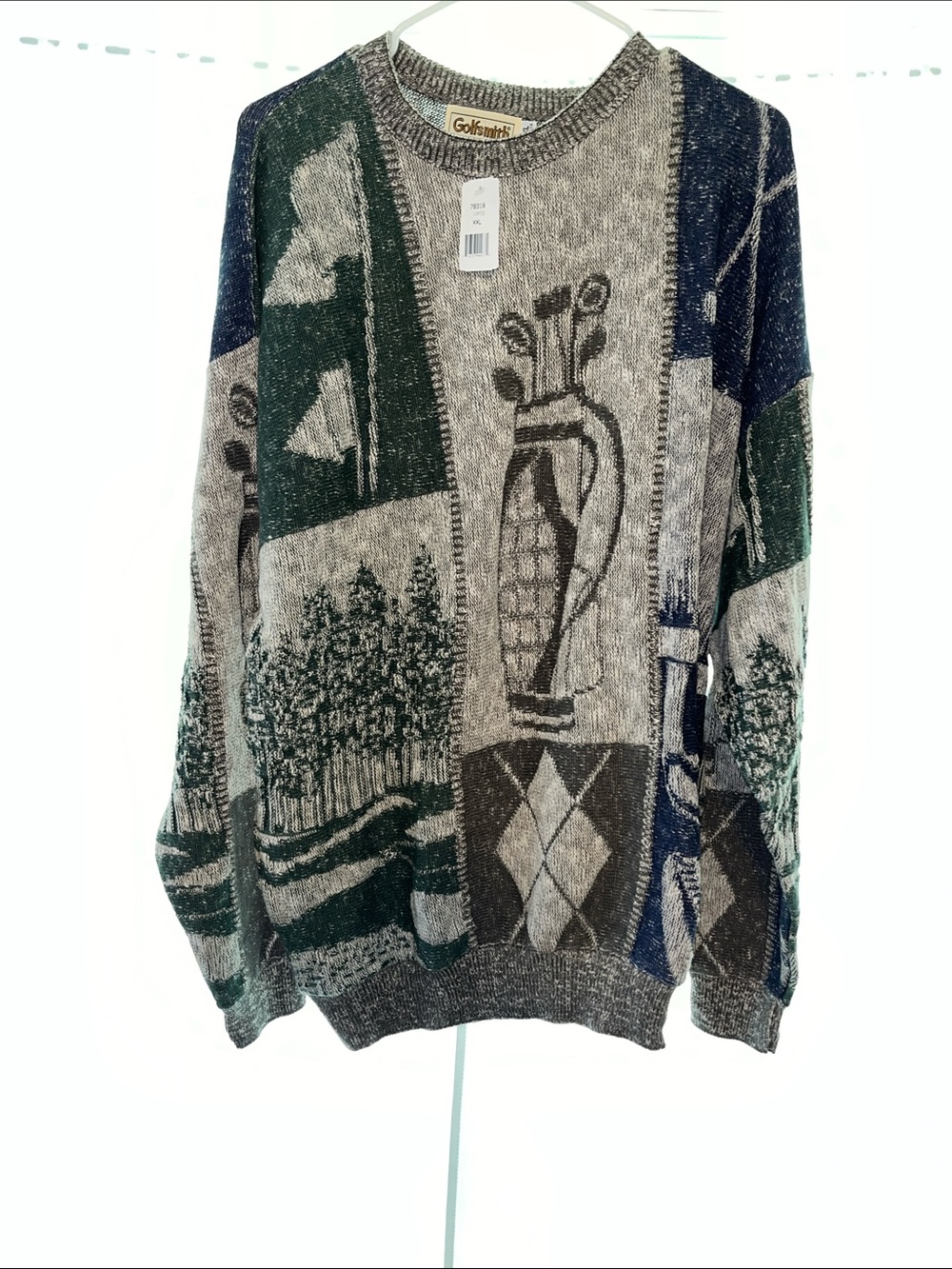Golf-Pattern Crewneck Sweater in Gray with Green & Blue